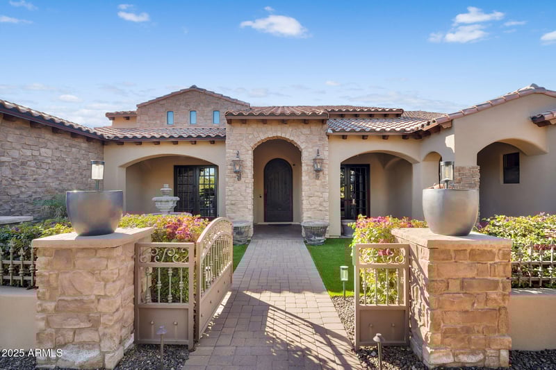 1330 104th Pl, Mesa, AZ 85207