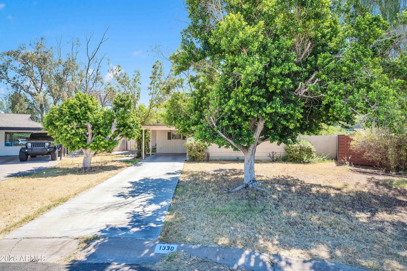 1330 E Catalina Dr, Phoenix, AZ 85014