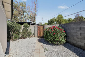 1330 E Catalina Dr, Phoenix, AZ 85014