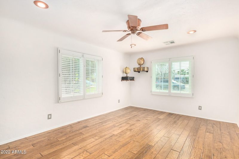 1330 E Granada Rd, Phoenix, AZ 85006