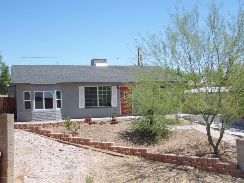 1330 E Sahuaro Dr, Phoenix, AZ 85020