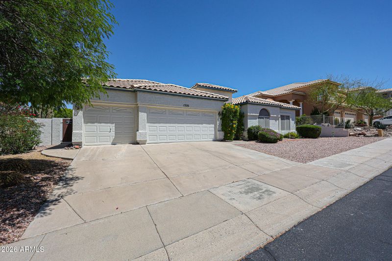 1330 E Voltaire Ave, Phoenix, AZ 85022