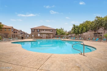1330 S Aaron Dr #215, Mesa, AZ 85209