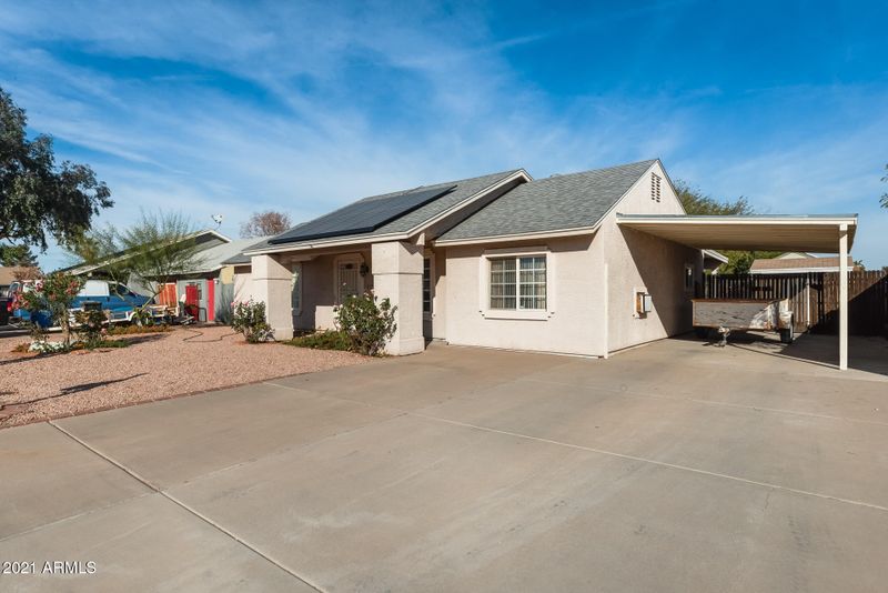 1330 W Hononegh Dr, Phoenix, AZ 85027
