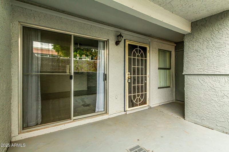 1331 Baseline Rd #102, Mesa, AZ 85202