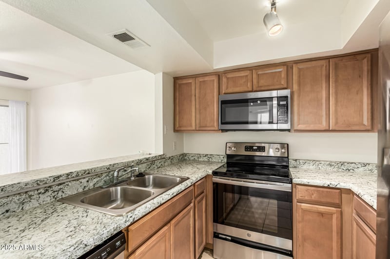 1331 Baseline Rd #102, Mesa, AZ 85202