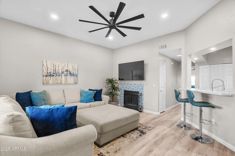 1331 Baseline Rd #338, Mesa, AZ 85202