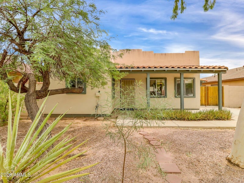 1331 E Apollo Rd, Phoenix, AZ 85042