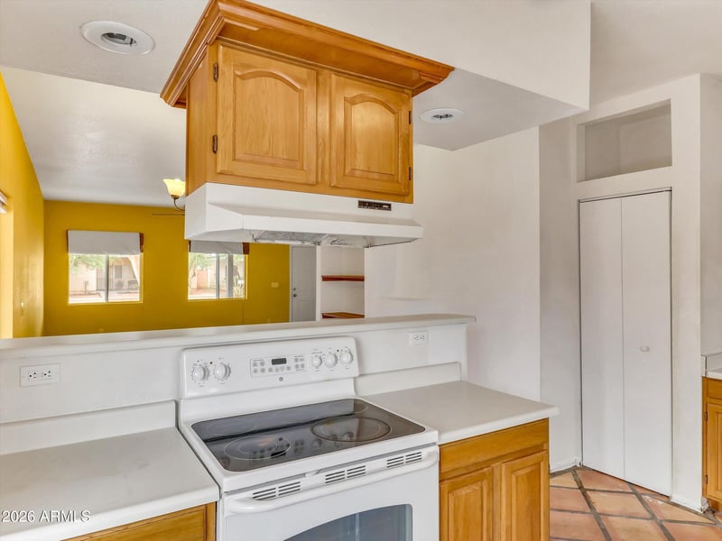 1331 E Apollo Rd, Phoenix, AZ 85042