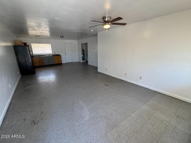 1331 E Pueblo Ave, Phoenix, AZ 85040
