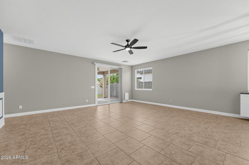 1331 E Sarona St, San Tan Valley, AZ 85143