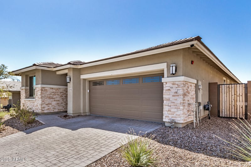 13319 Red Range Way, Peoria, AZ 85383