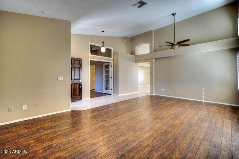 1332 E Wildwood Dr, Phoenix, AZ 85048