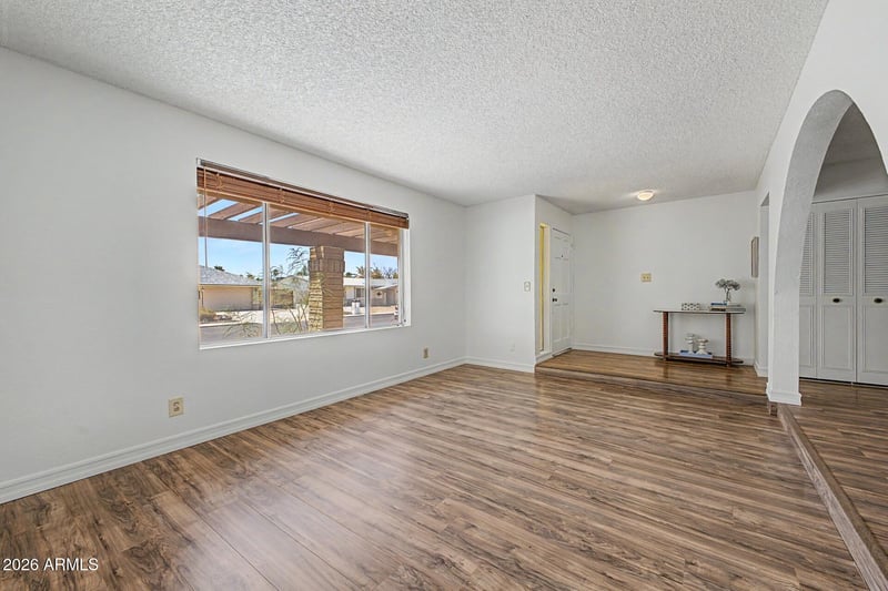 1332 W Laguna Azul Ave, Mesa, AZ 85202