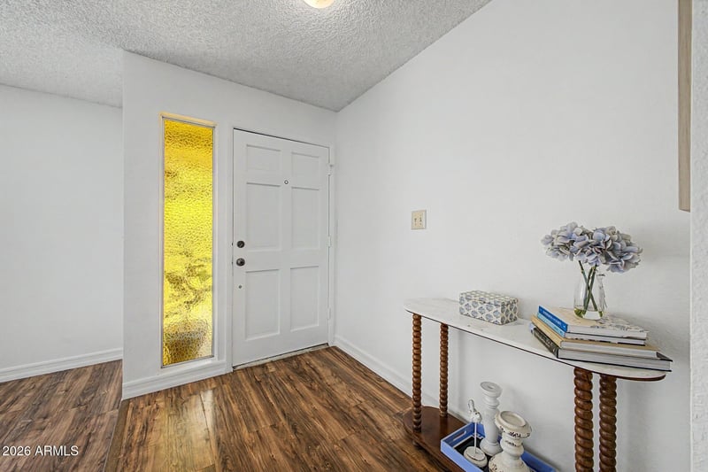 1332 W Laguna Azul Ave, Mesa, AZ 85202