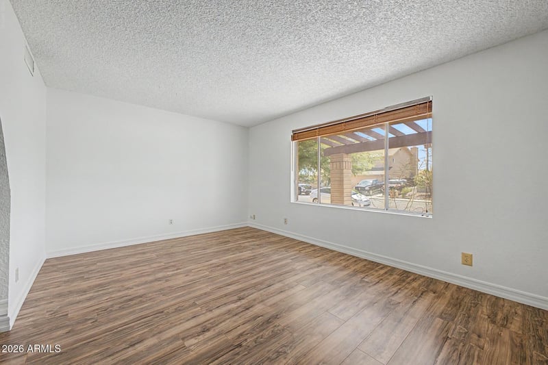 1332 W Laguna Azul Ave, Mesa, AZ 85202