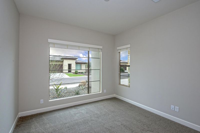 13320 W Lone Tree Trl, Peoria, AZ 85383