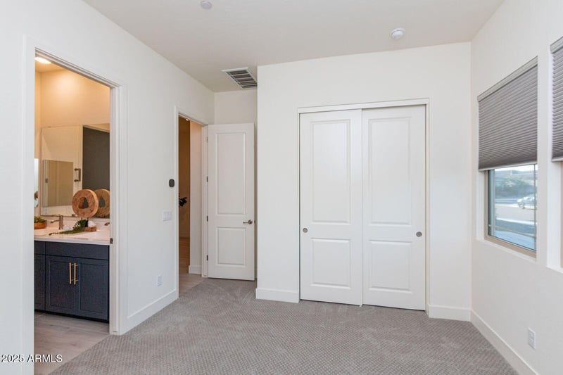 13321 Dale Ln, Peoria, AZ 85383