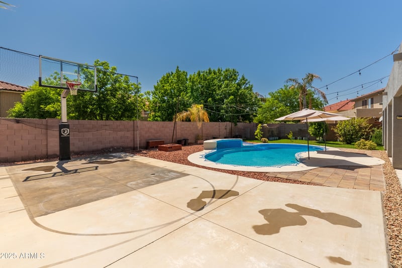 13323 Rancho Dr, Litchfield Park, AZ 85340