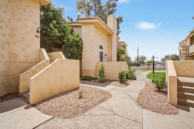 1333 E Morten Ave #206, Phoenix, AZ 85020