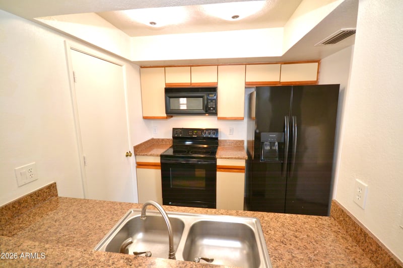 1333 E Morten Ave #210, Phoenix, AZ 85020