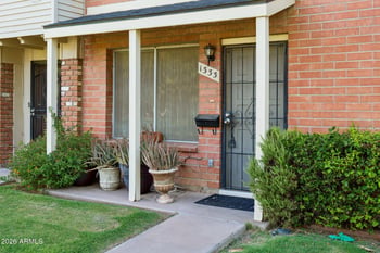 1333 N 44th St, Phoenix, AZ 85008