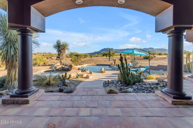 13330 Jomax Rd, Scottsdale, AZ 85262