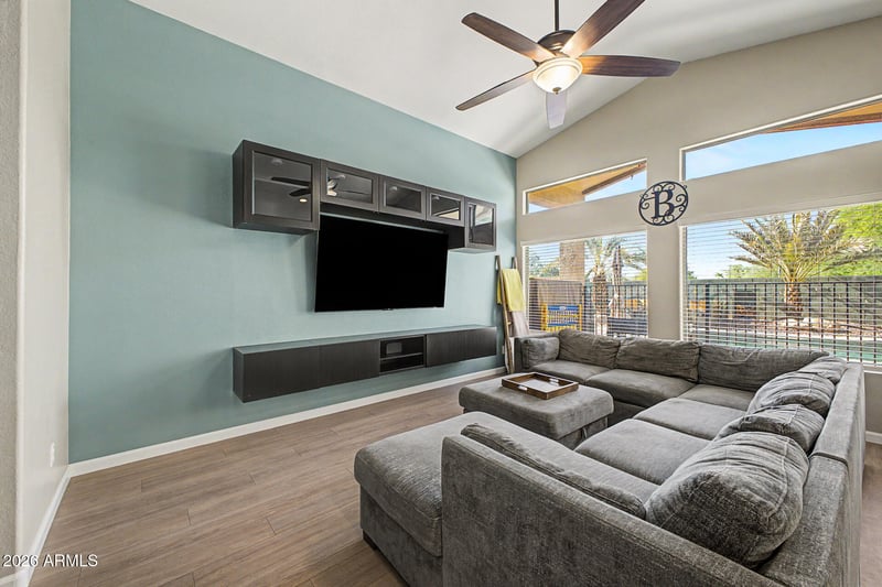 13330 Caribbean Ln, Surprise, AZ 85379