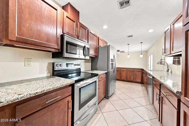 13339 W Desert Glen Dr, Sun City West, AZ 85375