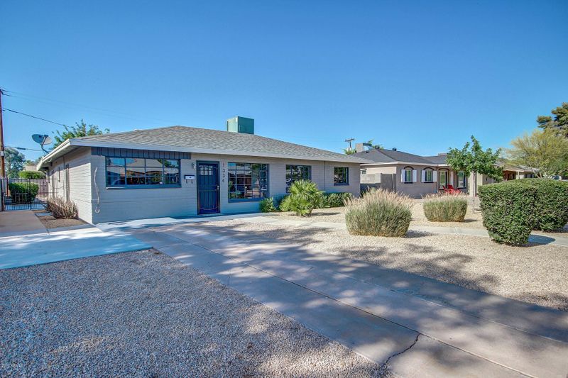 1334 E Mitchell Dr, Phoenix, AZ 85014