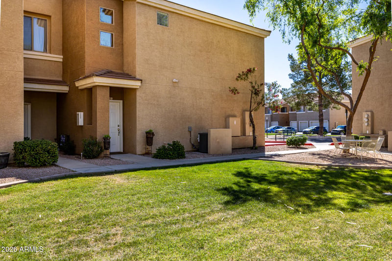 1335 June St #202, Mesa, AZ 85203