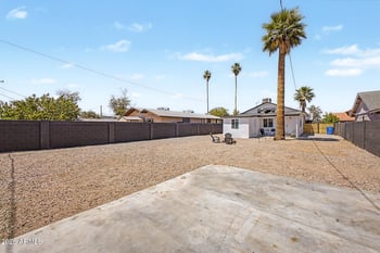 1335 Moreland St, Phoenix, AZ 85006