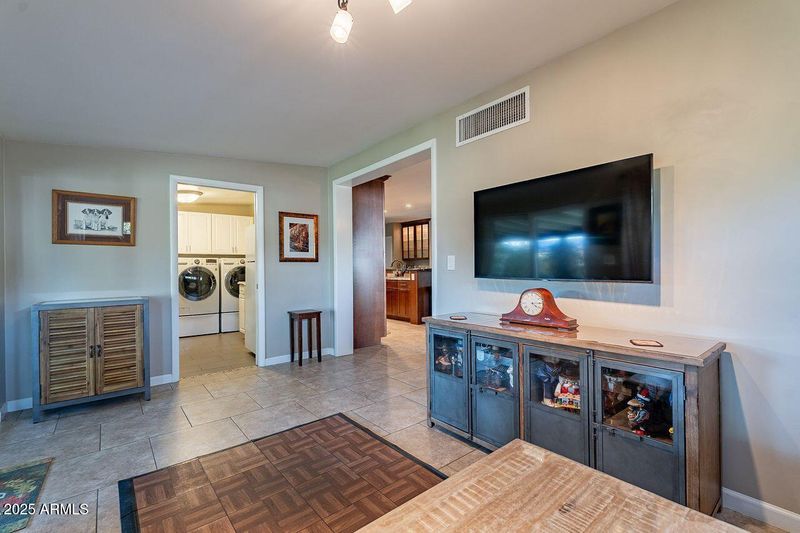 1335 E Oregon Ave, Phoenix, AZ 85014