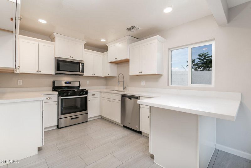 1336 E Glenrosa Ave, Phoenix, AZ 85014