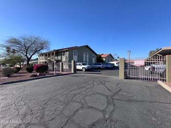 1336 Mountain View Rd #201, Phoenix, AZ 85020