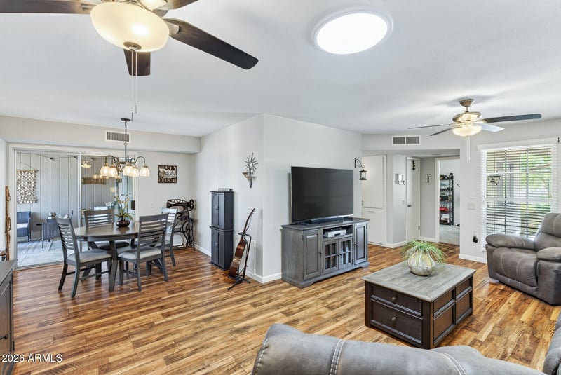 13367 W Desert Glen Dr, Sun City West, AZ 85375