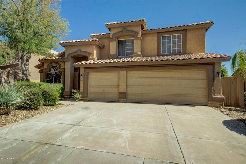 1337 E Rock Wren Rd, Phoenix, AZ 85048