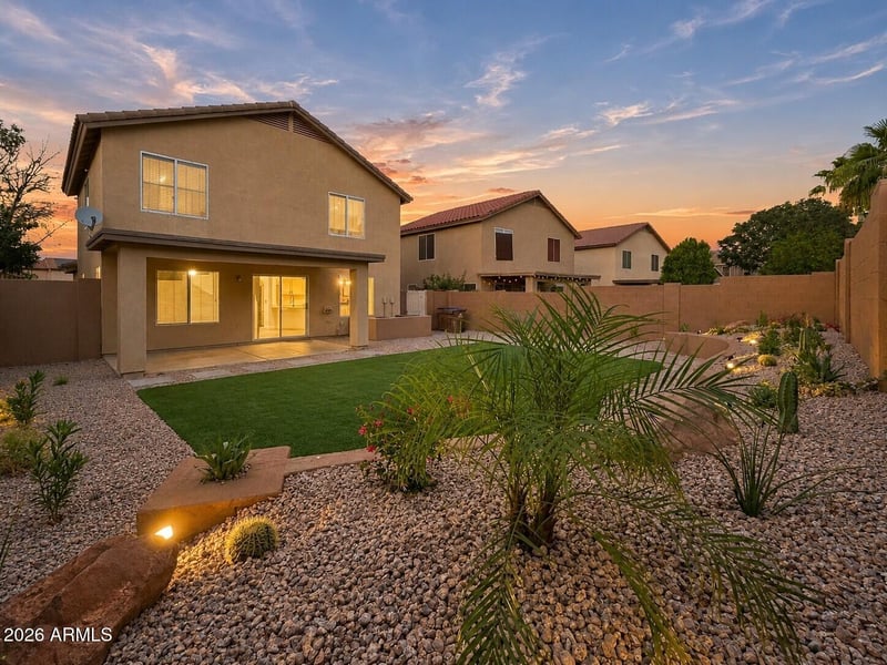 1337 E Stirrup Ln, San Tan Valley, AZ 85143