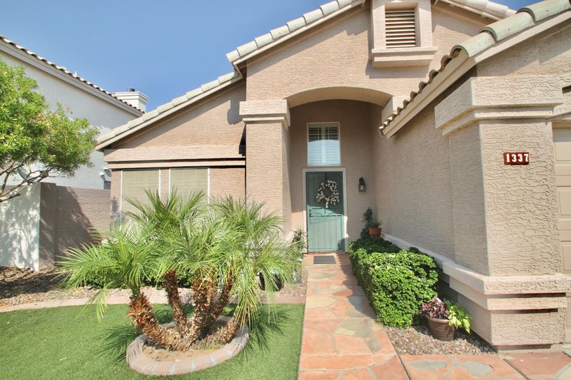 1337 N Palmsprings Dr, Gilbert, AZ 85234