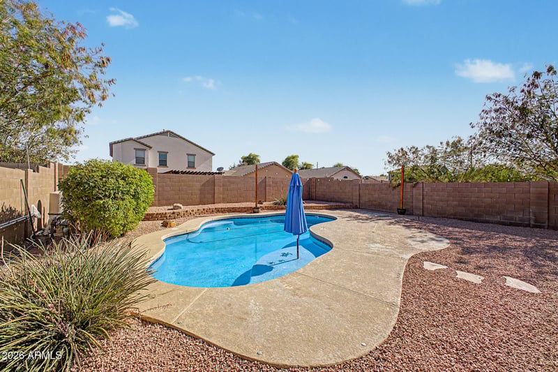 1337 Hereford Dr, San Tan Valley, AZ 85143