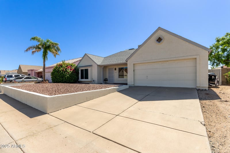 1337 Wickieup Ln, Phoenix, AZ 85024