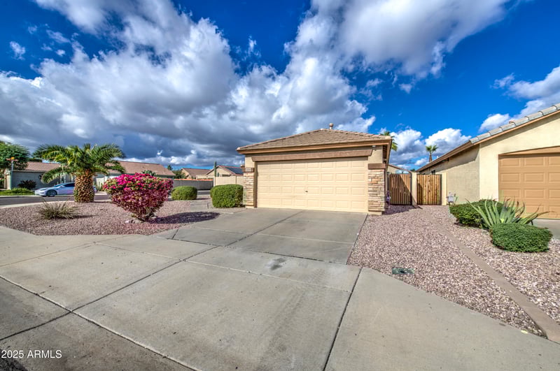 13370 Port Au Prince Ln, Surprise, AZ 85379