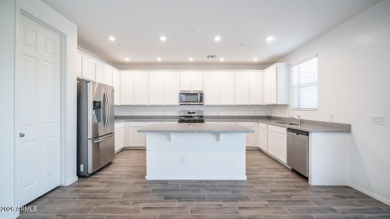 13370 W Eagle Feather Rd, Peoria, AZ 85383