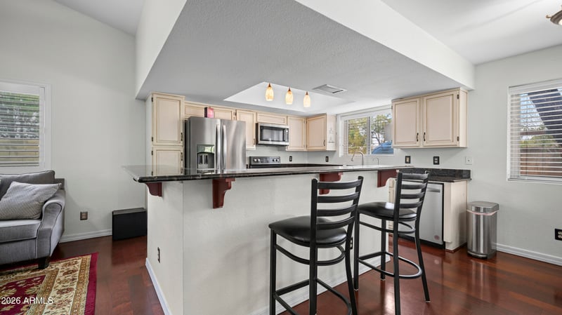 1338 E Sunburst Ln, Tempe, AZ 85284