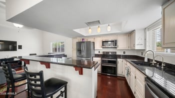 1338 E Sunburst Ln, Tempe, AZ 85284
