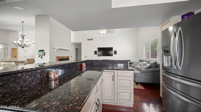 1338 E Sunburst Ln, Tempe, AZ 85284