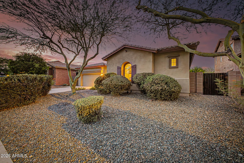13388 W Chaparosa Way, Peoria, AZ 85383