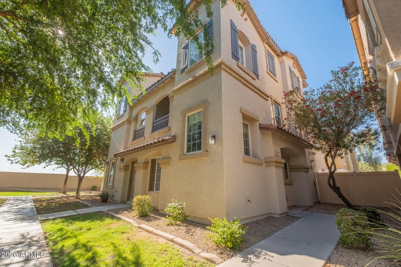1339 Owl Dr, Gilbert, AZ 85296