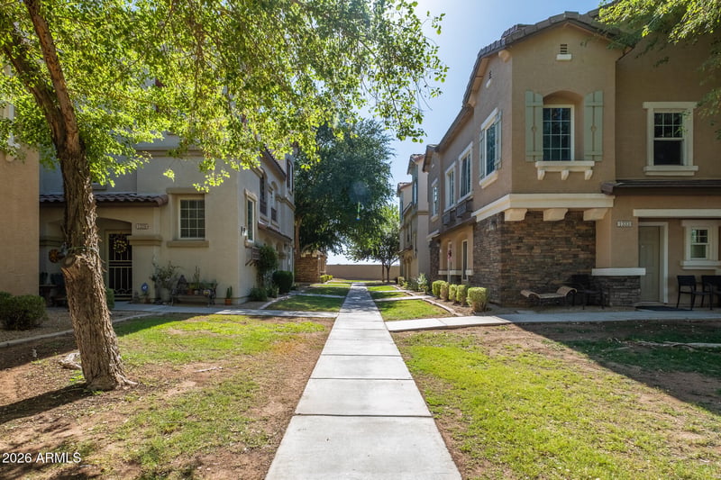 1339 Owl Dr, Gilbert, AZ 85296