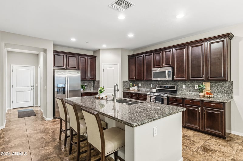 13392 Creosote Dr, Peoria, AZ 85383